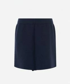 Great Plains Ensley Shorts In Dark Navy